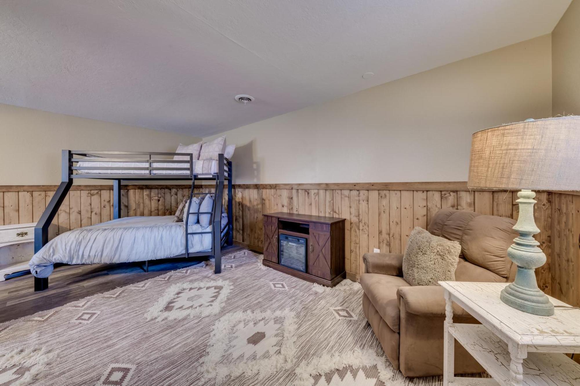 Ruidoso Home With Patio, Walk To Restaurants! Eksteriør billede