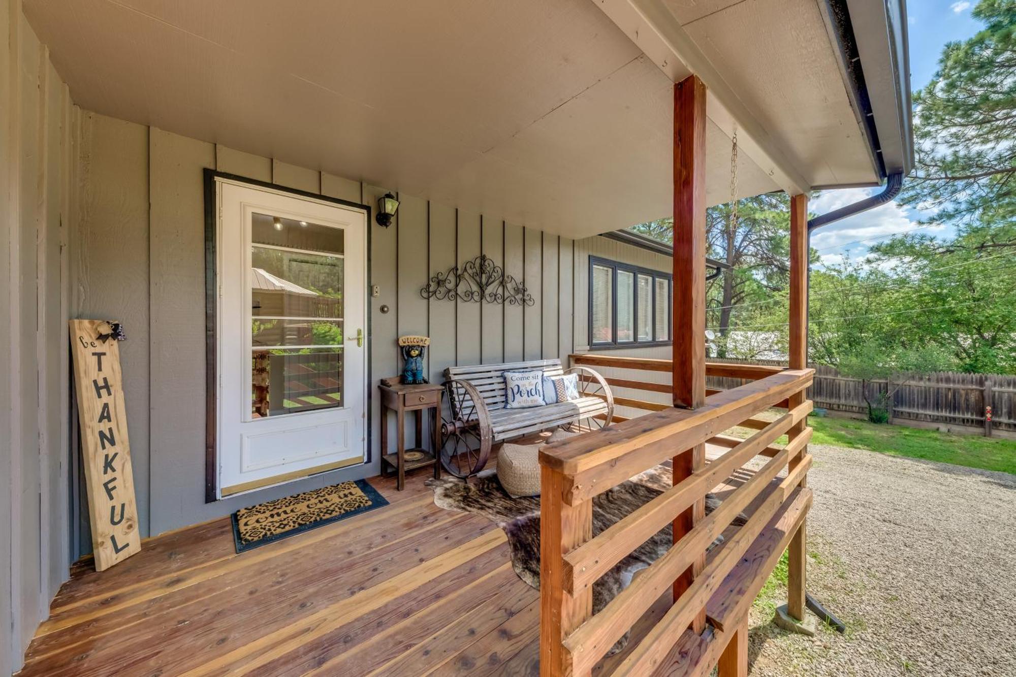 Ruidoso Home With Patio, Walk To Restaurants! Eksteriør billede