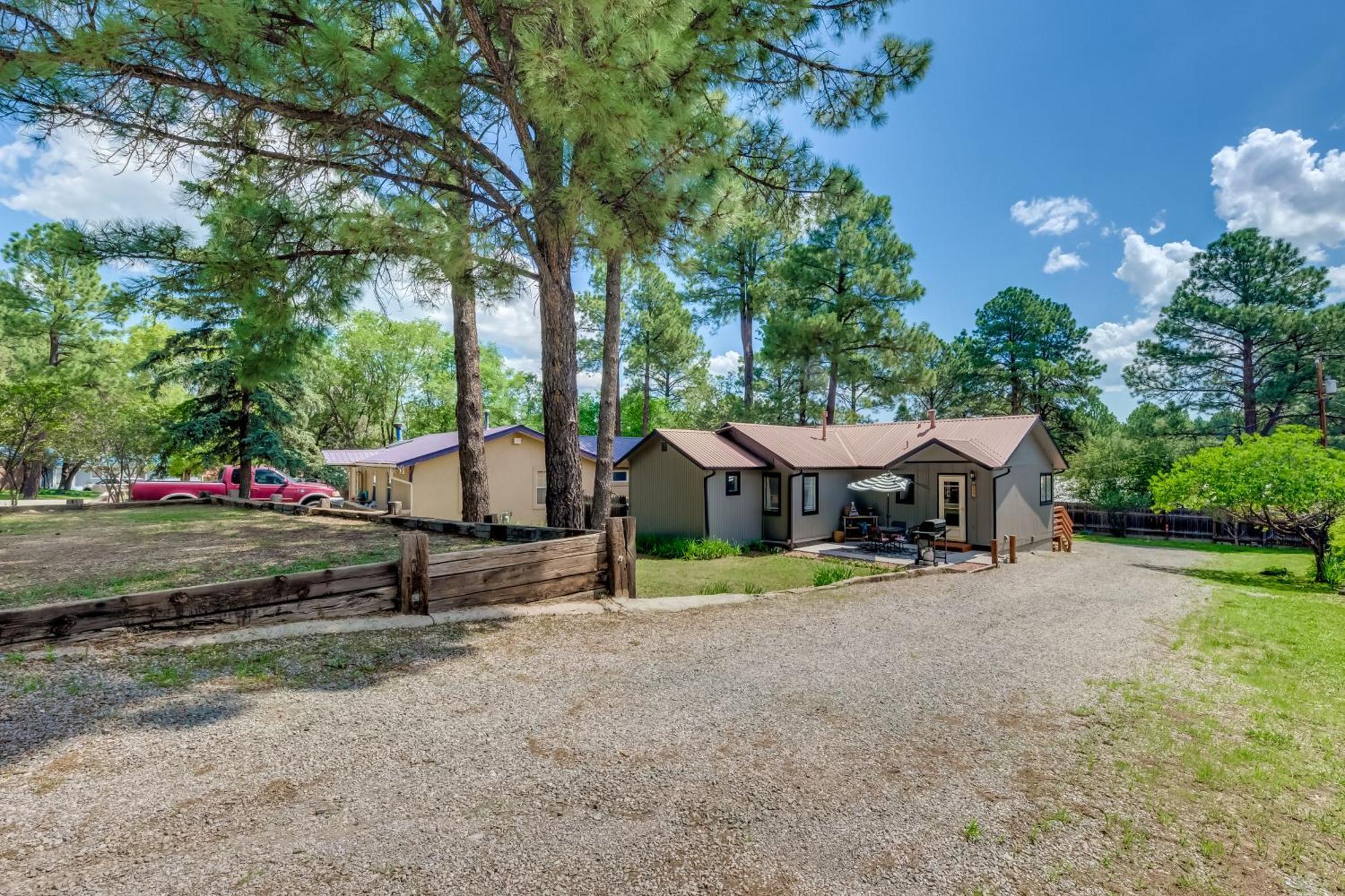 Ruidoso Home With Patio, Walk To Restaurants! Eksteriør billede