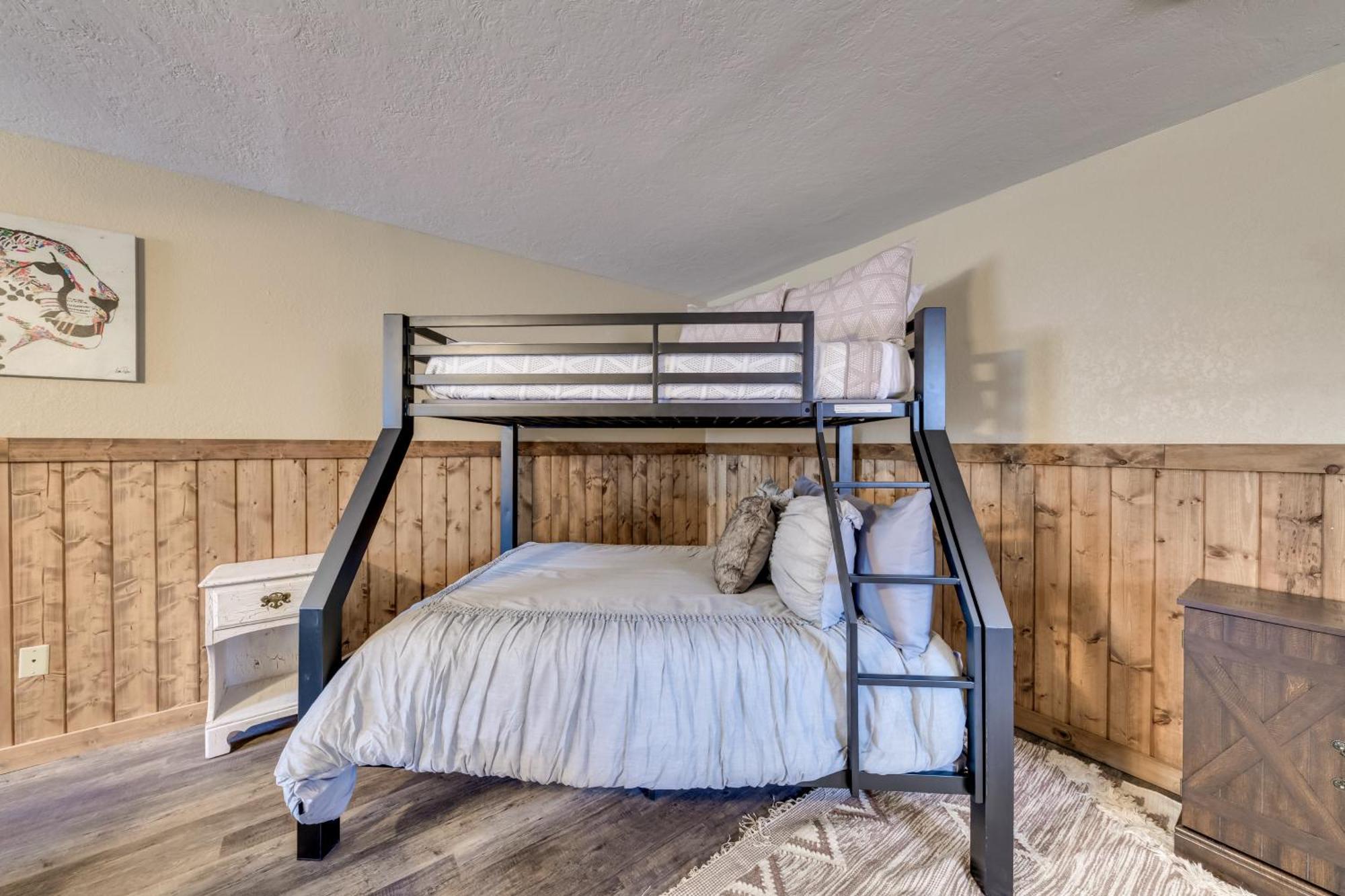 Ruidoso Home With Patio, Walk To Restaurants! Eksteriør billede